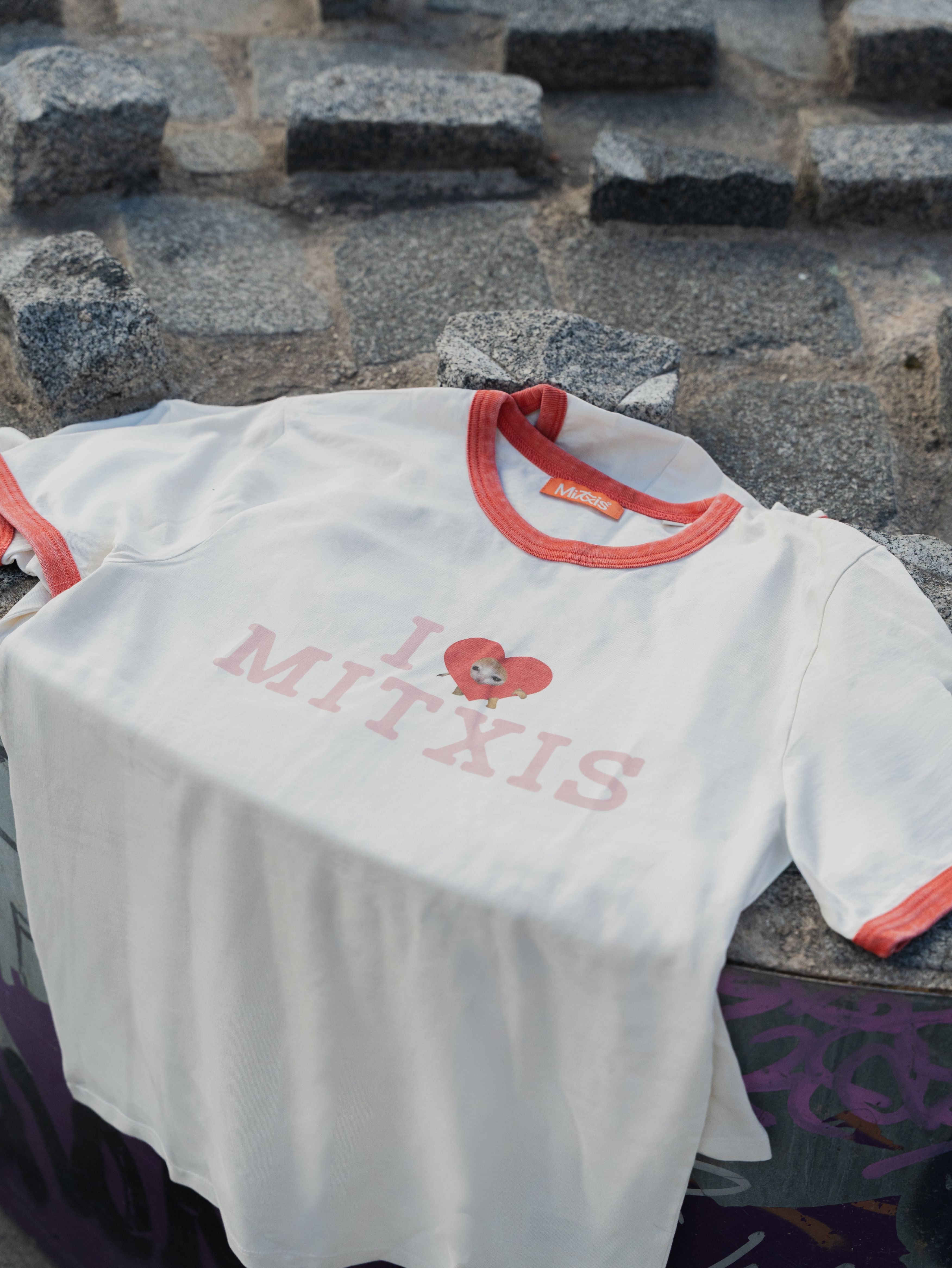 All you need is MITXIS tee